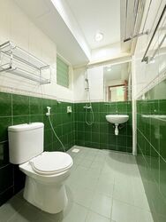 Melville Park (D18), Condominium #553048511